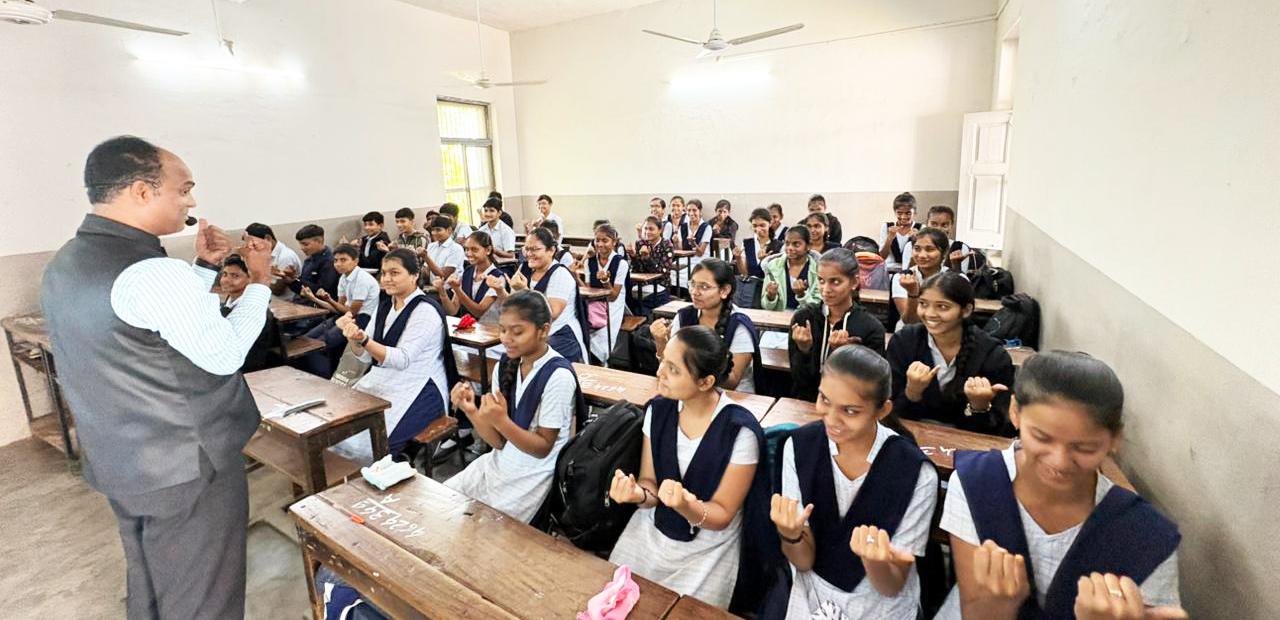 Silvin Additives launches Divadandi, a student development initiative